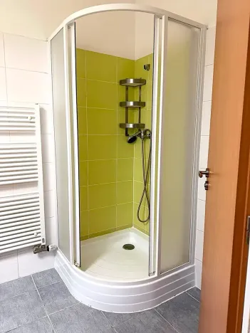 Pronájem bytu 2+kk, Praha - Vysočany, Spojovací, 58 m2