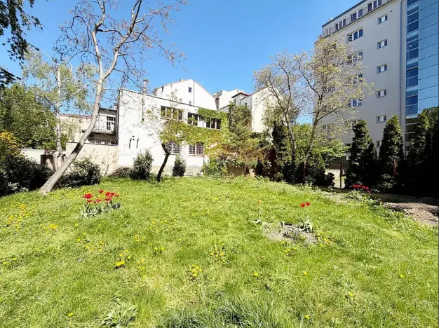 Prodej bytu 2+kk, Praha - Podolí, Nedvědovo náměstí, 69 m2