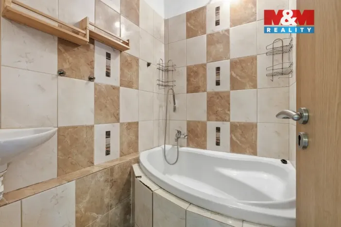 Prodej bytu 2+1, Kladno - Kročehlavy, Vrchlického, 58 m2