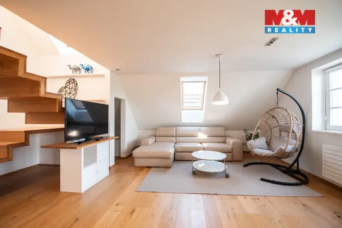 Pronájem bytu 5+kk, Hradec Králové, Velké náměstí, 112 m2