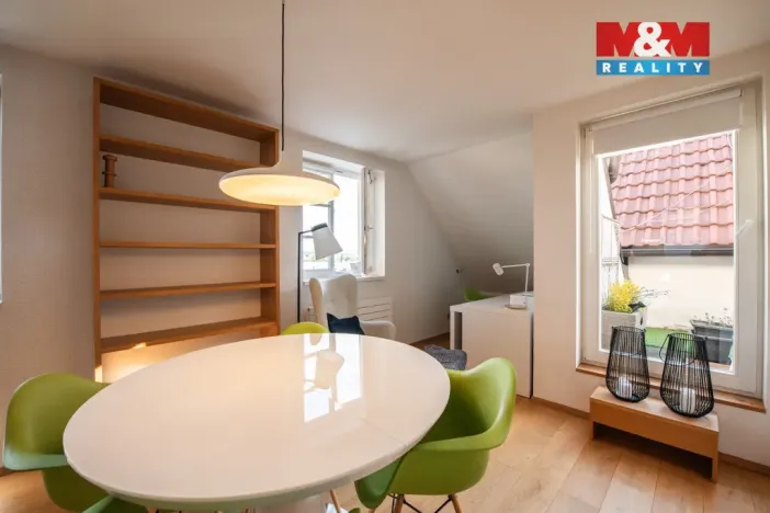 Pronájem bytu 5+kk, Hradec Králové, Velké náměstí, 112 m2