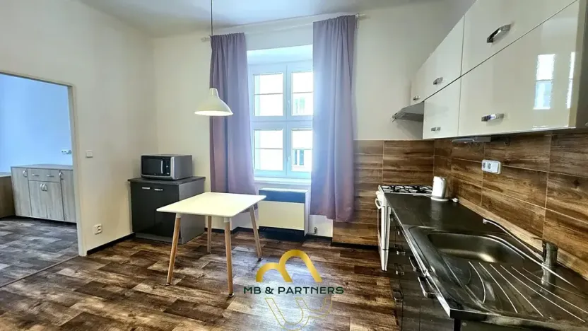 Pronájem bytu 2+kk, Praha - Michle, Adamovská, 42 m2
