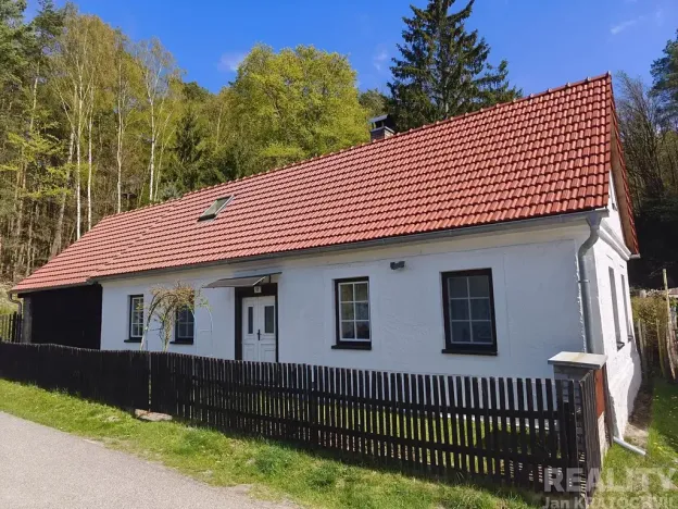 Prodej rodinného domu, Tuhaň, 350 m2