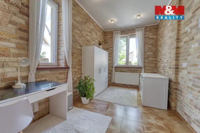 Prodej činžovního domu, Chodová Planá, Pivovarská, 379 m2