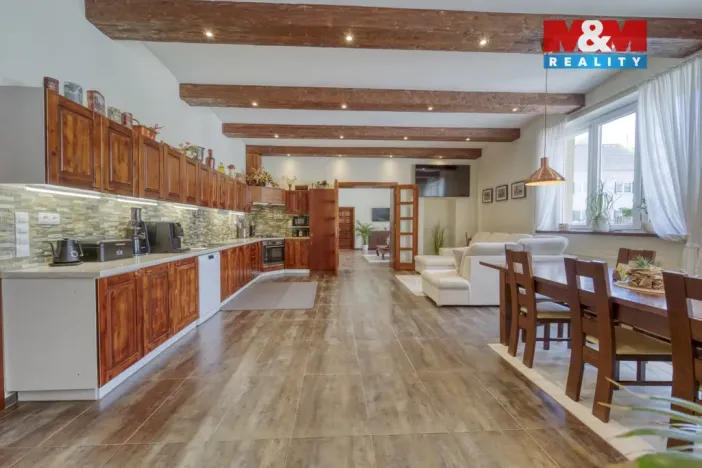 Prodej rodinného domu, Chodová Planá, Pivovarská, 254 m2