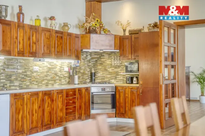 Prodej rodinného domu, Chodová Planá, Pivovarská, 254 m2