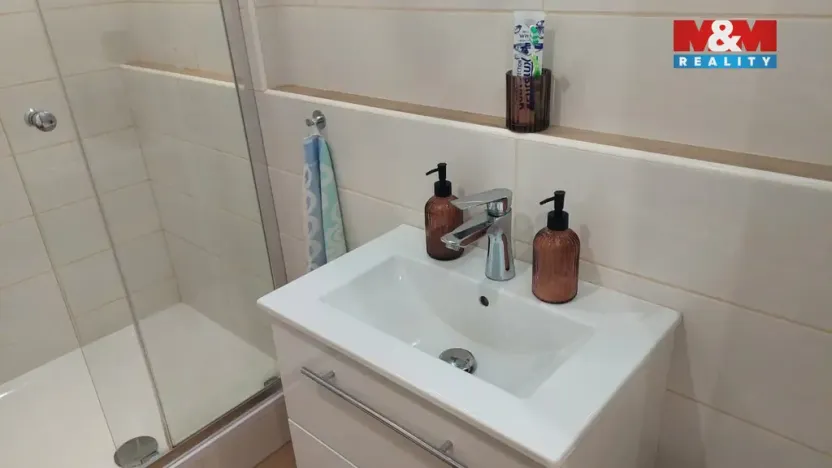 Pronájem bytu 1+1, Děčín - Děčín VI-Letná, U Tvrze, 36 m2