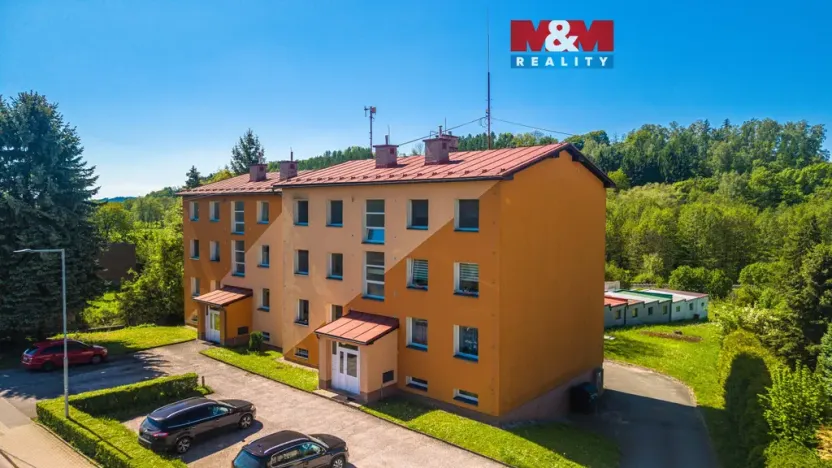 Prodej bytu 3+1, Rovensko pod Troskami, Tyršova, 66 m2
