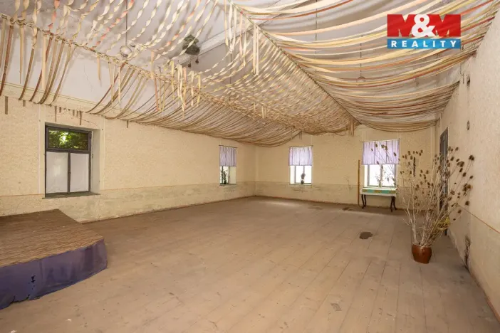 Prodej rodinného domu, Moravany - Turov, 330 m2