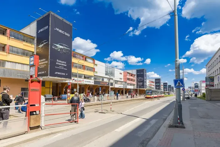 Prodej obchodního prostoru, Praha - Vysočany, Poděbradská, 98 m2
