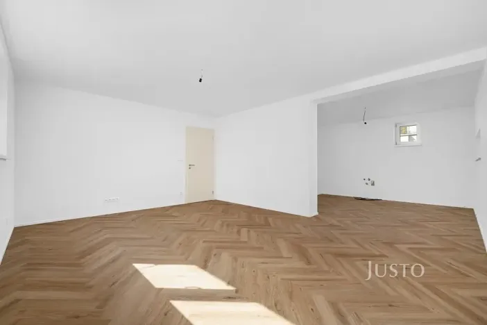 Prodej bytu 2+1, Brno, Kosatcová, 80 m2