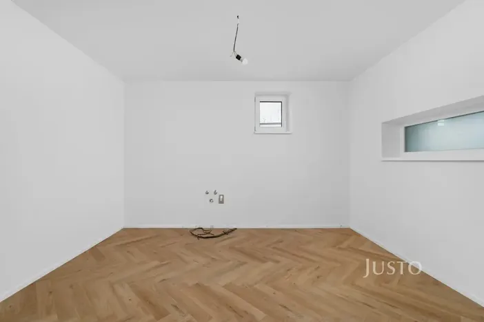 Prodej bytu 2+1, Brno, Kosatcová, 80 m2