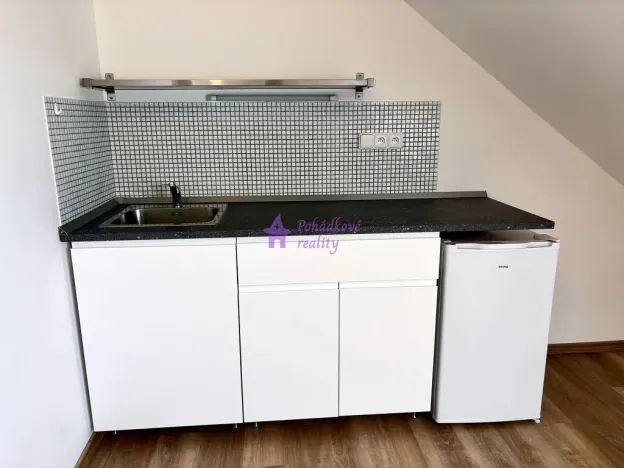 Pronájem bytu 1+kk, Olomouc - Hodolany, Zeyerova, 19 m2