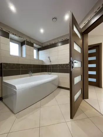 Prodej rodinného domu, Nové Město nad Metují, V Aleji, 150 m2