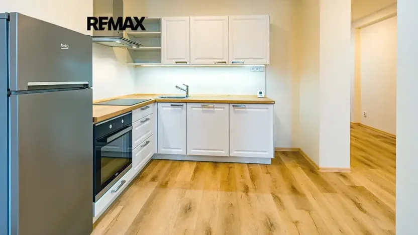 Pronájem bytu 2+1, Česká Lípa, Škroupovo náměstí, 75 m2
