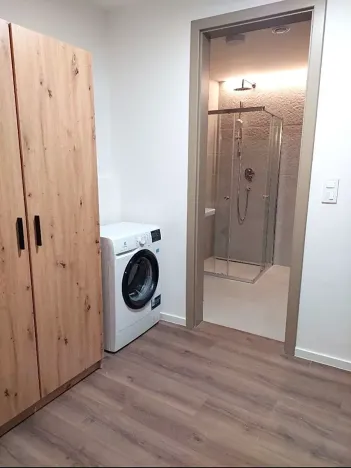 Pronájem bytu 2+kk, Praha - Žižkov, V domově, 45 m2