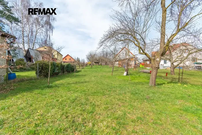 Prodej pozemku pro bydlení, Holubov, 739 m2