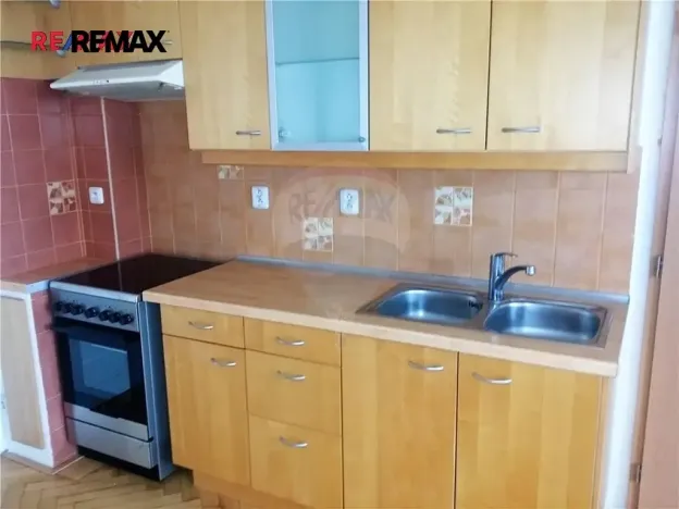Pronájem bytu 1+1, Praha - Holešovice, U papírny, 50 m2
