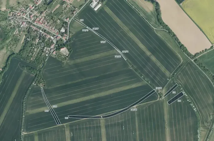 Prodej pole, Kroměříž, 16411 m2