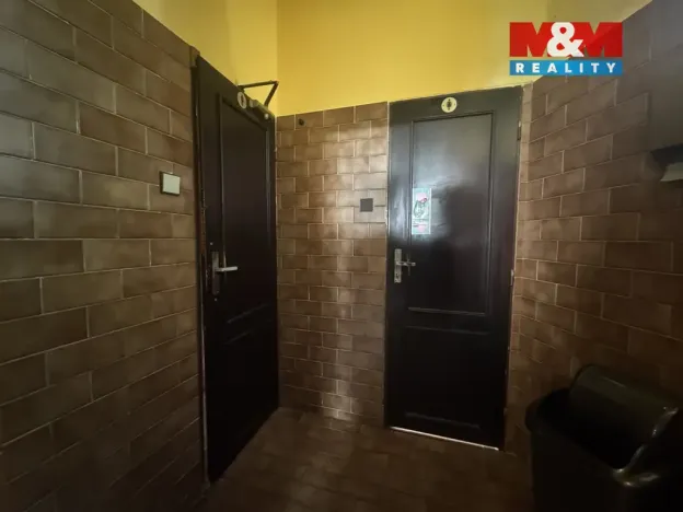 Pronájem restaurace, Skuteč, Vítězslava Nováka, 72 m2