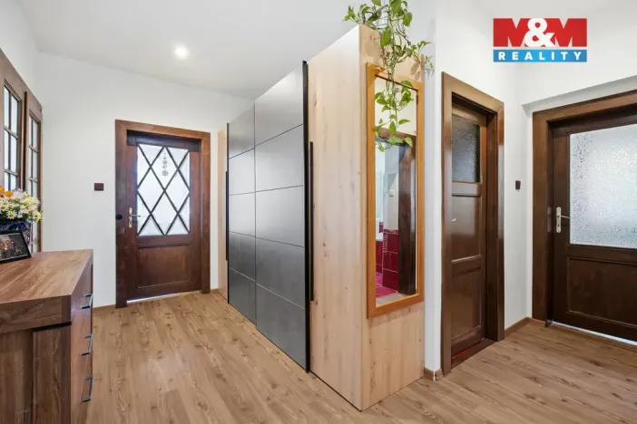 Prodej rodinného domu, Nové Město pod Smrkem - Hajniště, 266 m2