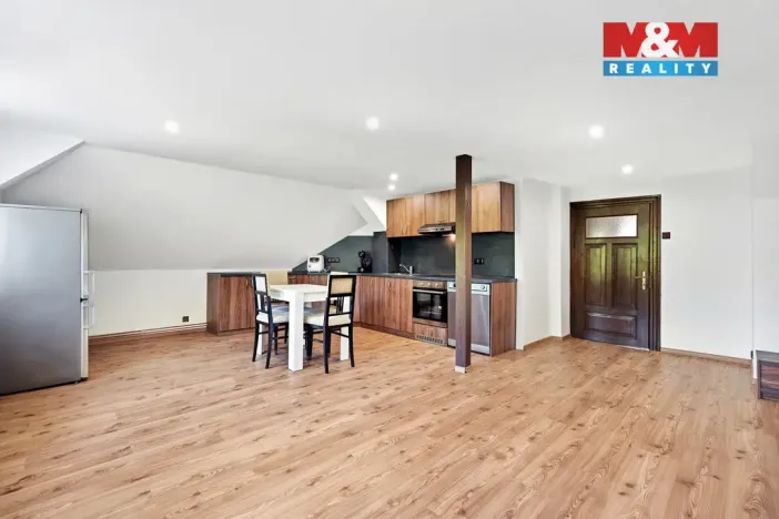 Prodej rodinného domu, Nové Město pod Smrkem - Hajniště, 266 m2