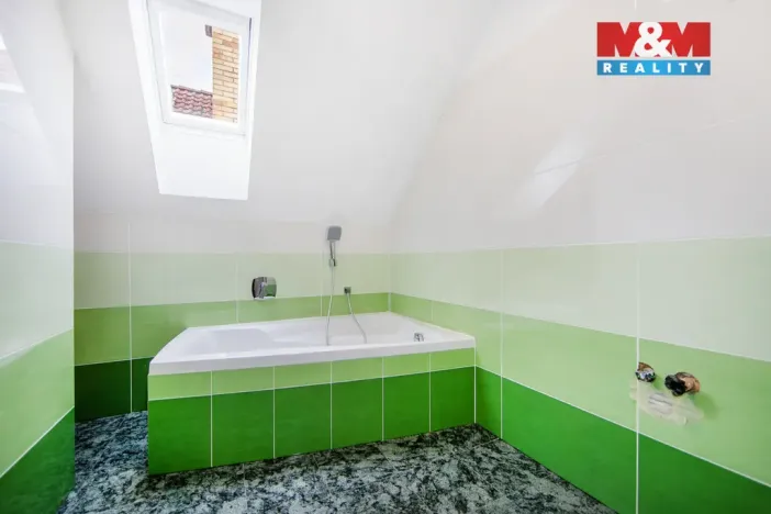 Prodej rodinného domu, Cheznovice, 227 m2