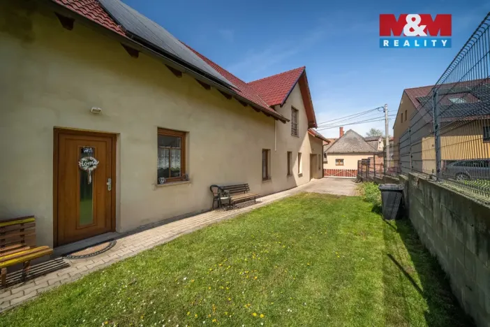 Prodej rodinného domu, Cheznovice, 227 m2