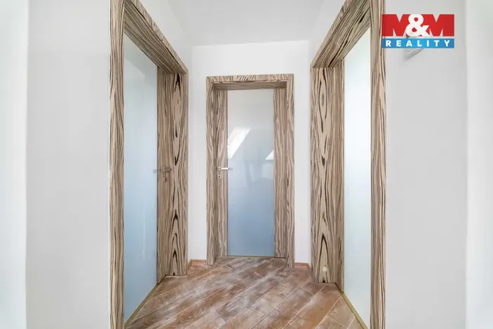 Prodej rodinného domu, Cheznovice, 227 m2