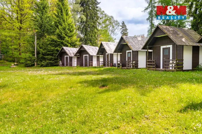 Prodej komerční nemovitosti, Nová Role - Mezirolí, 795 m2