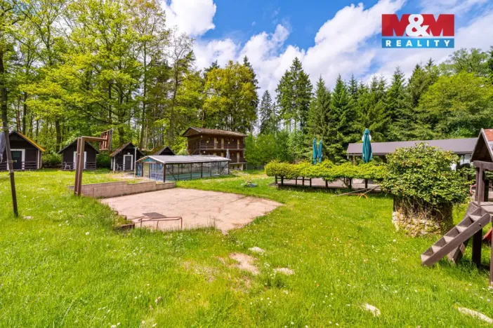 Prodej komerční nemovitosti, Nová Role - Mezirolí, 795 m2