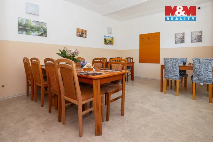 Prodej ubytování, Brandýs nad Orlicí, Husova, 340 m2