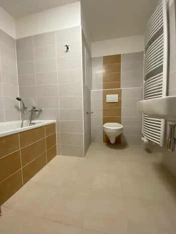 Pronájem bytu 1+kk, Olomouc, Edmunda Husserla, 34 m2
