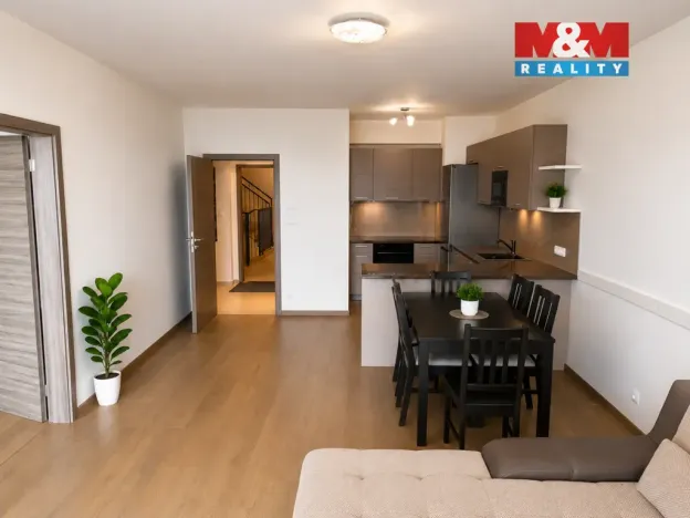 Prodej bytu 2+kk, Praha - Holešovice, V háji, 61 m2