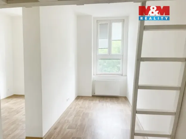 Pronájem bytu 1+1, Česká Lípa, Pod Holým vrchem, 29 m2