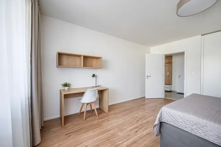 Pronájem bytu 2+kk, Praha - Karlín, Thámova, 59 m2