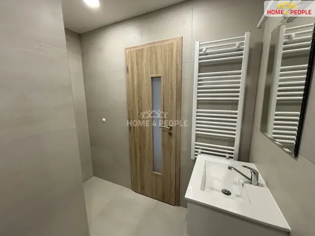 Pronájem bytu 3+1, Karlovy Vary, Ostrovská, 64 m2