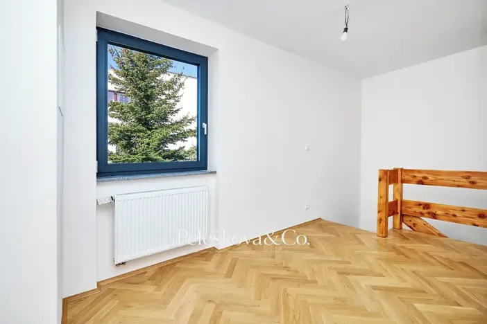 Pronájem rodinného domu, Praha - Braník, V malých domech I, 300 m2