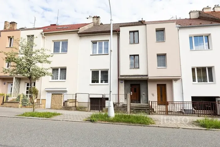 Prodej bytu 2+1, Kroměříž, Jiráskova, 63 m2