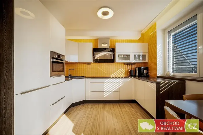 Prodej bytu 3+kk, Praha, Studnická, 93 m2