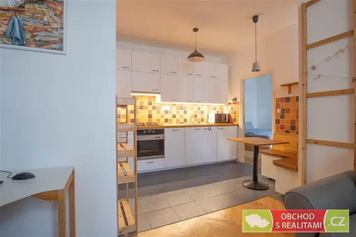 Prodej bytu 2+kk, Praha, U Uranie, 40 m2