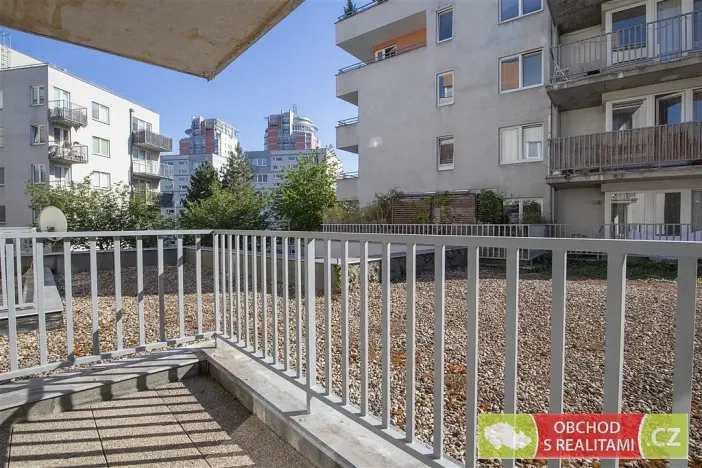 Pronájem bytu 2+kk, Praha, Janýrova, 58 m2