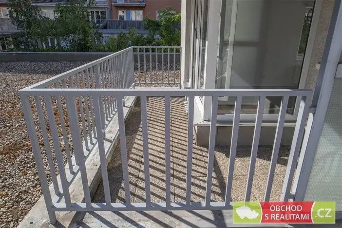 Pronájem bytu 2+kk, Praha, Janýrova, 58 m2