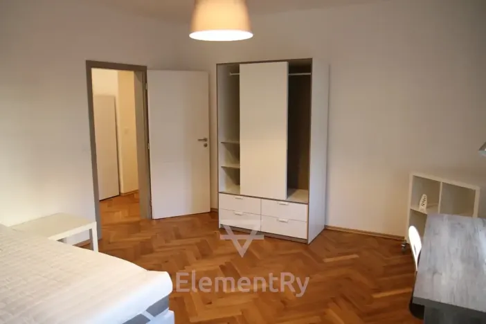 Pronájem bytu 2+1, Hradec Králové, V Lipkách, 62 m2