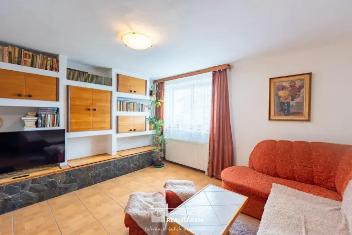 Prodej rodinného domu, Rouské, 216 m2