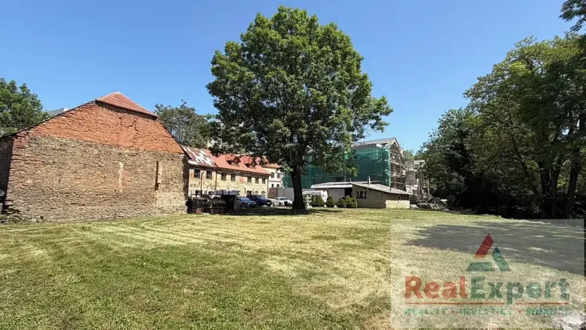 Prodej rodinného domu, Praha - Záběhlice, K prádelně, 950 m2