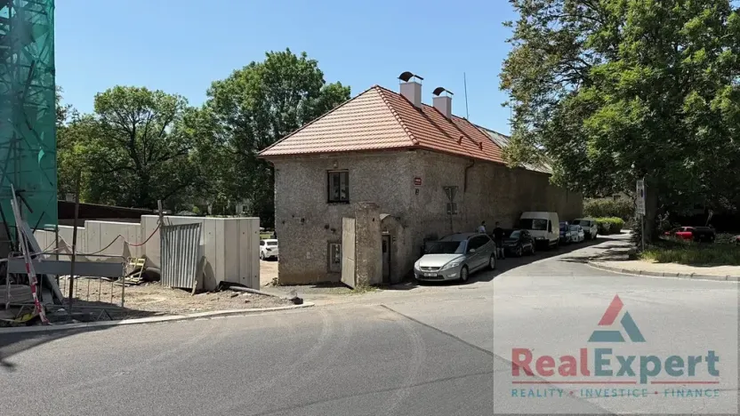 Prodej rodinného domu, Praha - Záběhlice, K prádelně, 950 m2