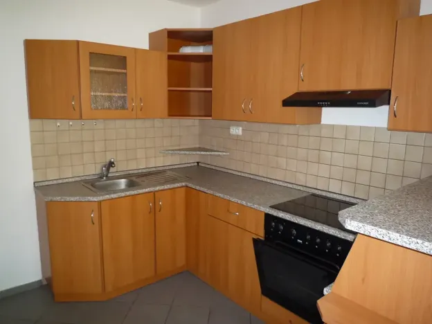 Pronájem bytu 1+1, Praha - Modřany, Krouzova, 44 m2
