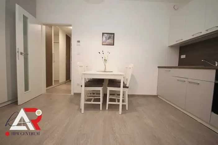 Pronájem bytu 1+1, Brno, Poříčí, 43 m2