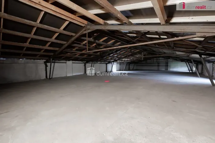 Pronájem skladu, Hředle, 753 m2